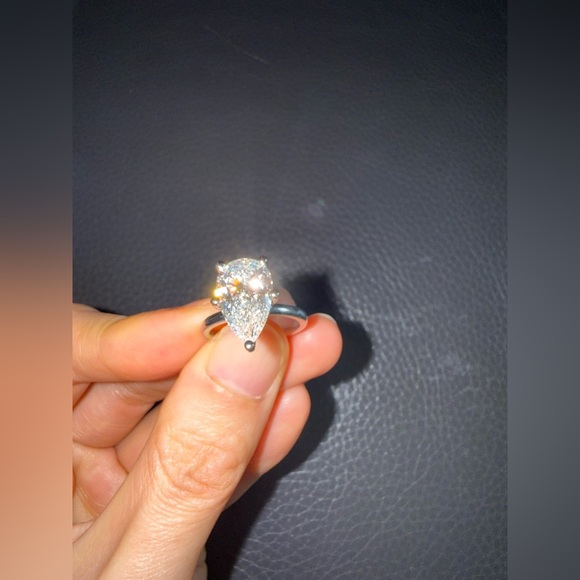 Pear ring Lab-Created Diamond - Picture 4 of 11